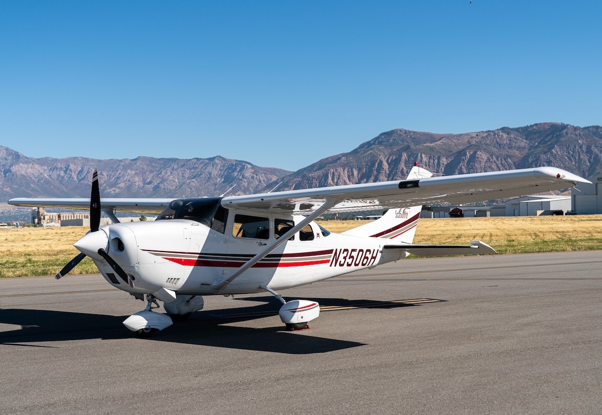 2002 Cessna T206H_